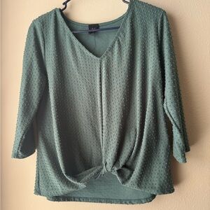 Elegant Green Textured Women's Top
